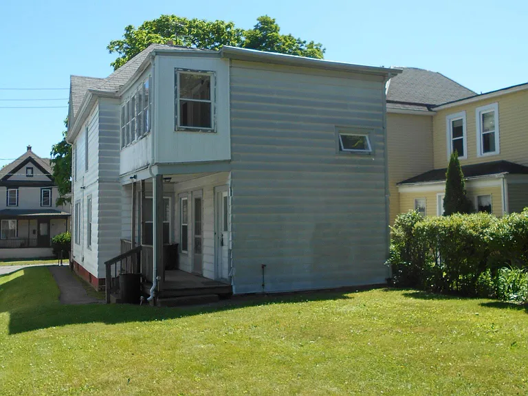 2658 Myrtle St #2 — Photo 2