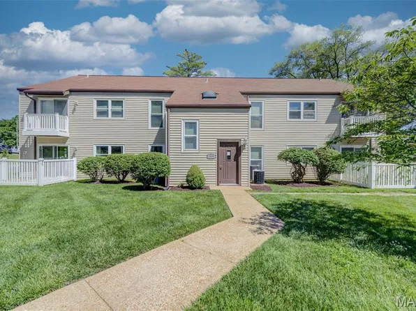 1308 Glendale Gardens Dr APT A, Saint Louis, MO 63122