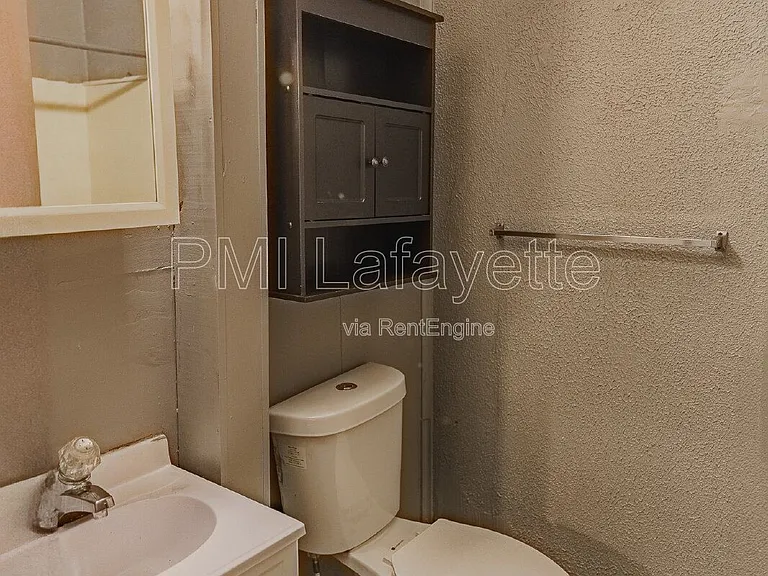 525 S 3rd St #1 — Photo 7