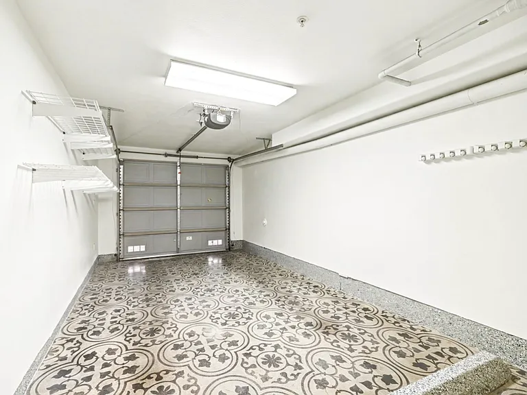 5200 Premiere Hills Cir #123 — Photo 14