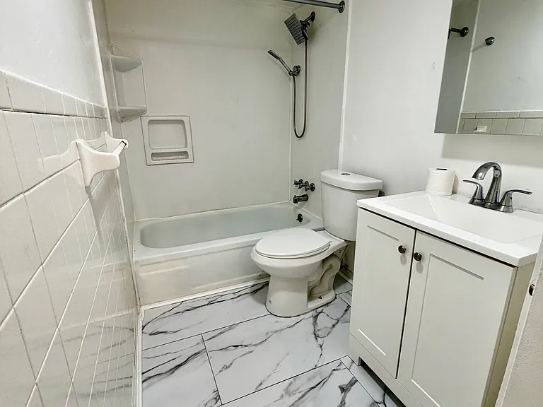 2440 Noble Rd #204 — Photo 11