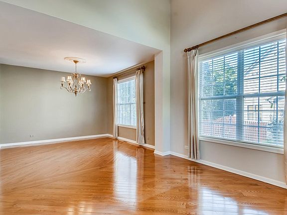 4th image of 250 S Westminister Ct