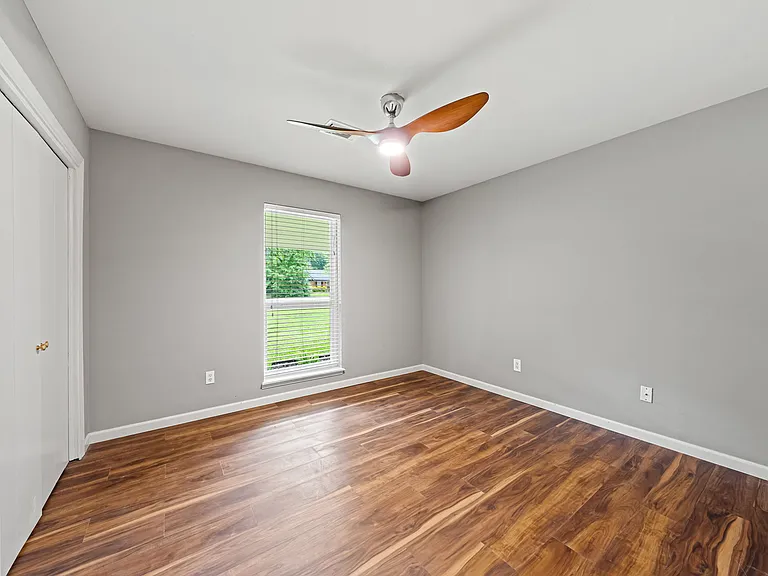 25802 Maplewood Dr — Photo 21