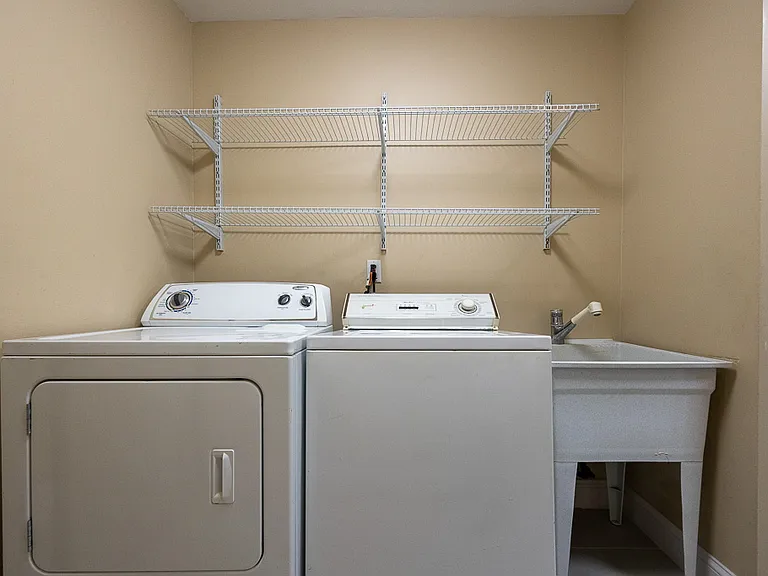 6275 Fairbrook Ct — Photo 30