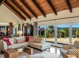 18341 Corral Del Cielo Rd, Salinas, CA 93908