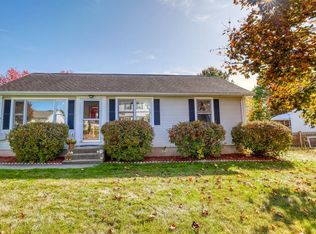 1 Maxine Cir, Easthampton, MA 01027