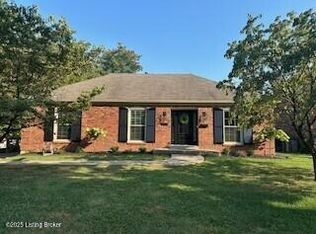 4248 Darbrook Rd, Woodlawn Park, KY 40207