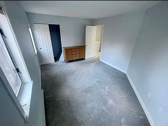 5th image of 66 Back Cove Est