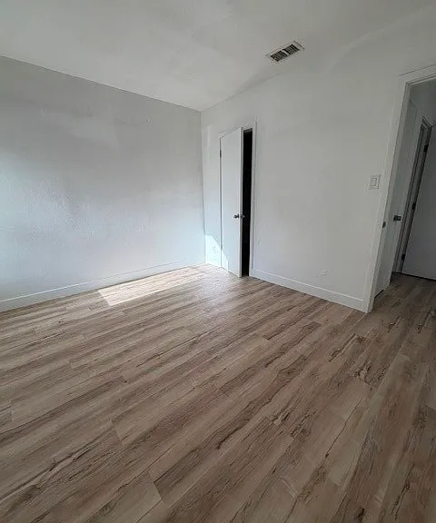 16817 1/2 Sherman Way — Photo 2