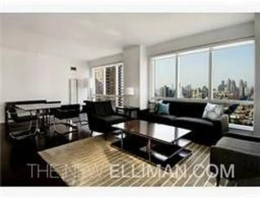 Rented by Douglas Elliman | media 15