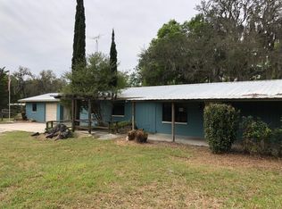 414 SE 2nd Ave, Melrose, FL 32666