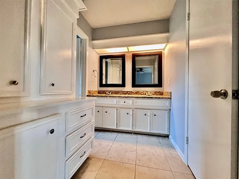 11407 Briar Rose Dr — Photo 21