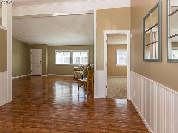4th image of 18485 SW Pacific Dr Unit 20