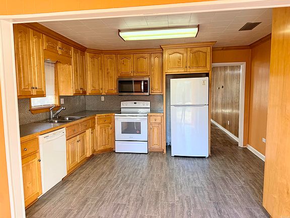 4th image of 609 W Highland Ave