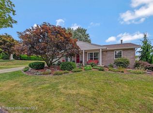 712 Woodmere Ave, Dickson Cty, PA 18447
