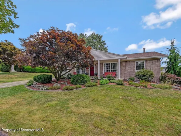 712 Woodmere Ave, Olyphant, PA 18447