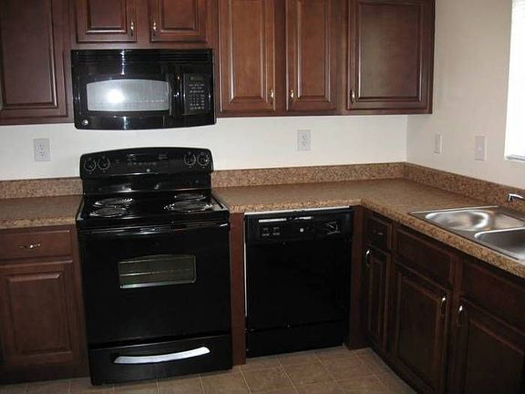 Gorgeous upgraded kitchen