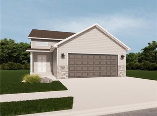 6806 Belding Dr S, Fargo, ND 58104