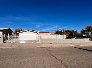 9401 Reba Ave SW, Albuquerque, NM 87121