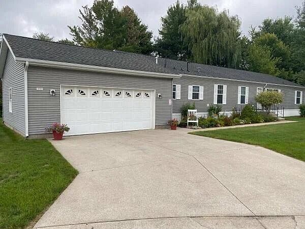 1st image of 3815 W Pine View Ct