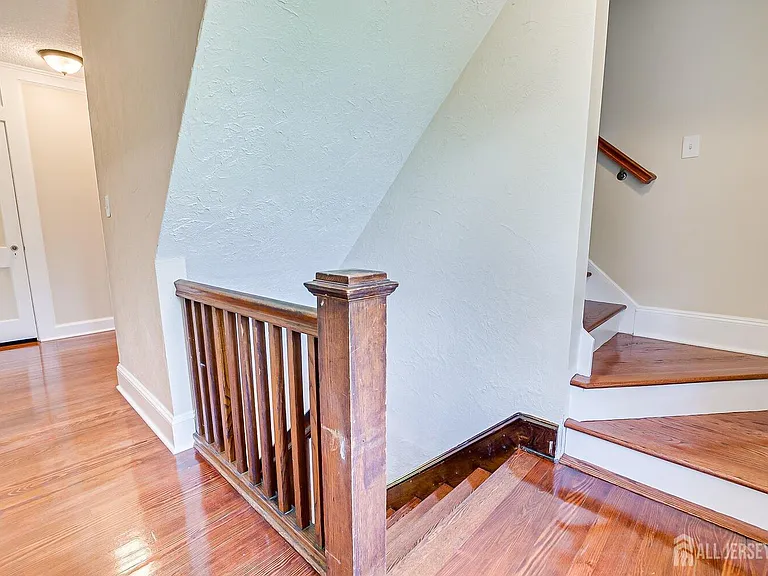 338 Buckelew Ave — Photo 24