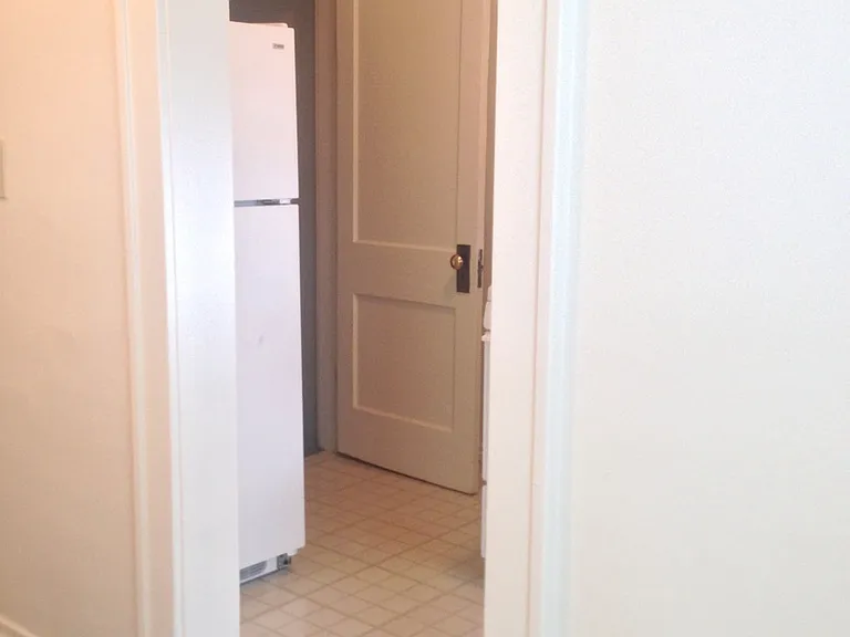 437-451 Rhoads Ave — Photo 37