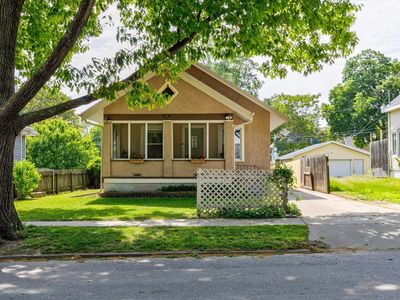 2206 E 13th St, Des Moines, IA, 50316