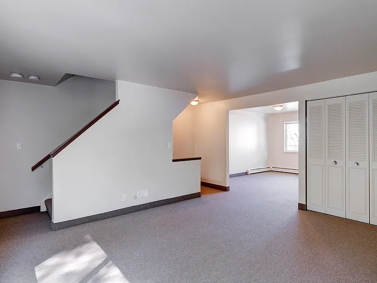 469 Pine Grove Dr — Photo 12