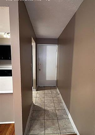 2nd image of 562 Woodland Ave APT 72