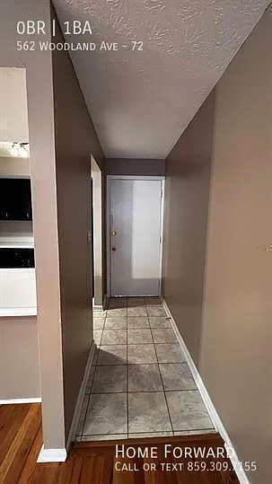 Building Photo - 562 Woodland Ave #72