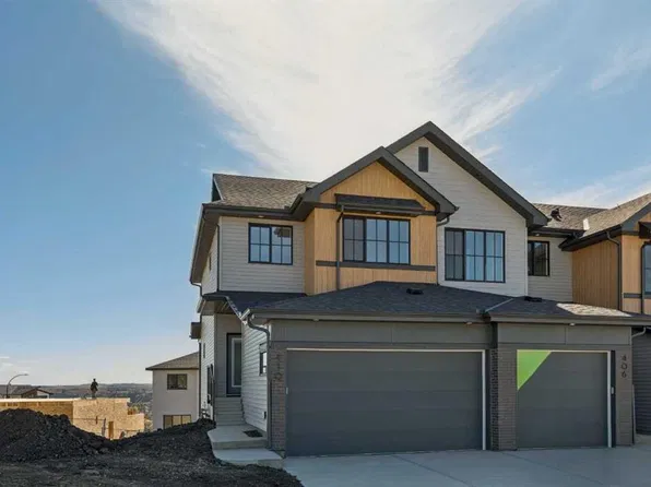 410 N Heritage Blvd, Cochrane, AB T4C 0S6