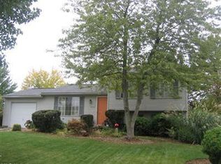 5404 Celeste View Dr, Stow, OH 44224