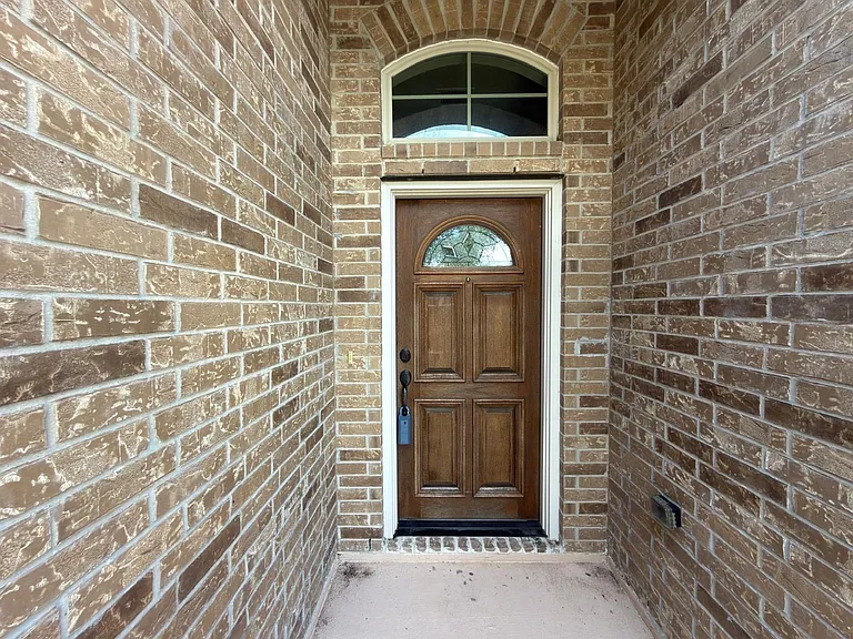 3419 Selene Dr — Photo 2