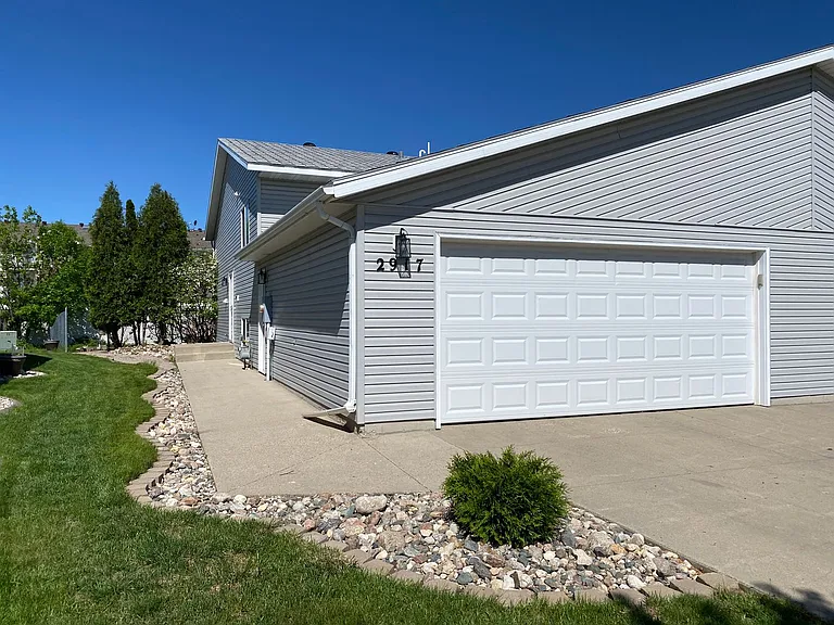 2917 Wheatland Dr S — Photo 1