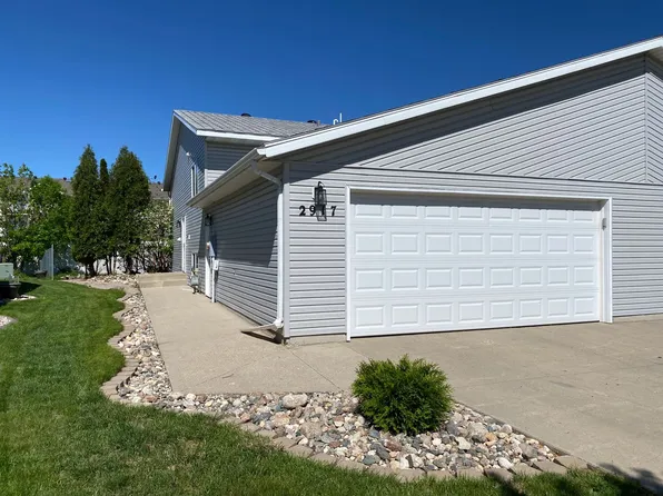 2917 Wheatland Dr S, Fargo, ND 58103