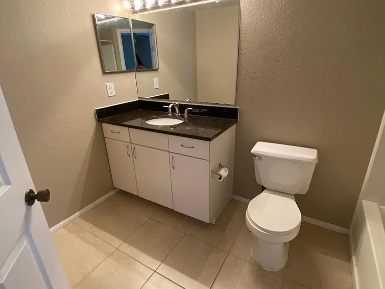 5028 Park Central Dr #2128 — Photo 12