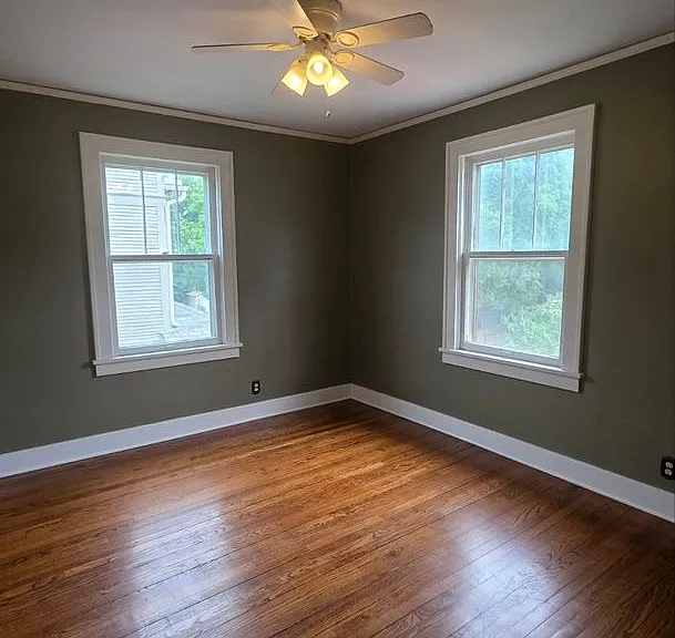 Beautiful 2BR 1BA unit w/ Covered Porch in Downtown Liberty — Photo 8