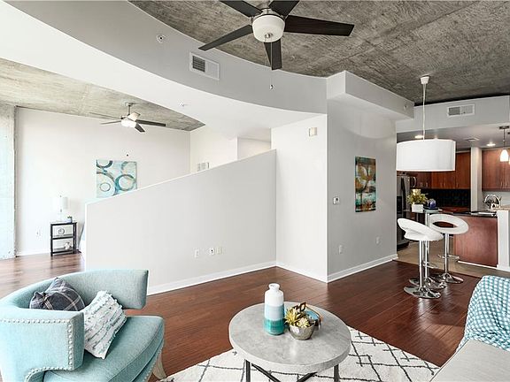 5th image of 155 Court Ave #1210