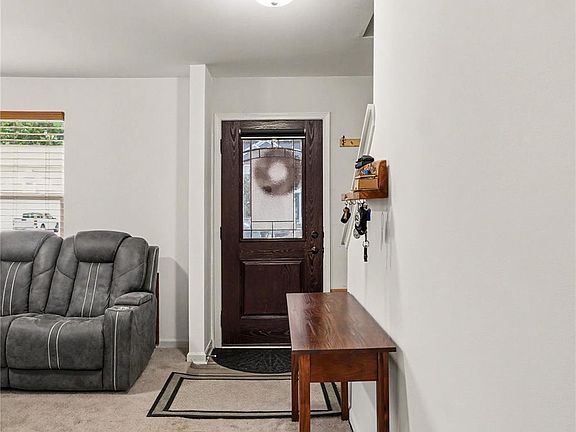 5th image of 605 Rockway Dr