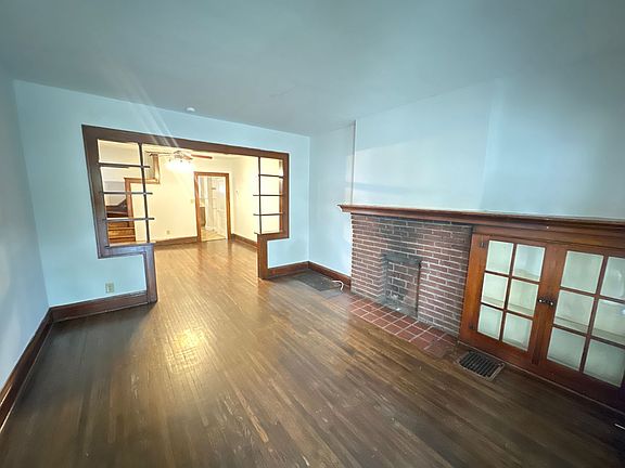 3rd image of 117 E Hudson St #119