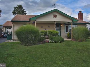 303 Andover Rd, Fairless Hills, PA 19030