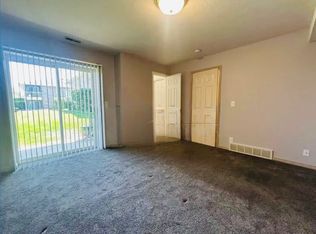 370 W 4900 S APT 6, Washington Terrace, UT 84405