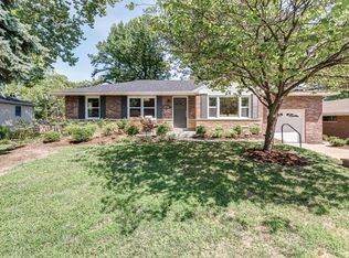 8936 Crest Oak Ln, Saint Louis, MO