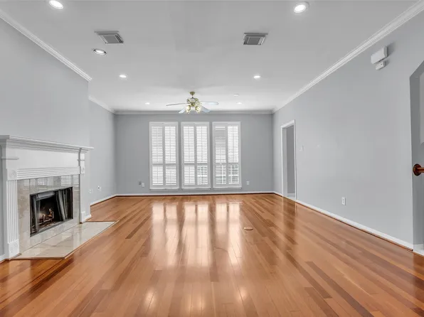 1417 W Webster St, Houston, TX 77019