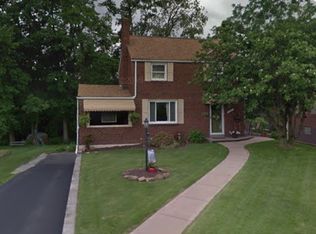 1022 Edward Dr, Pittsburgh, PA