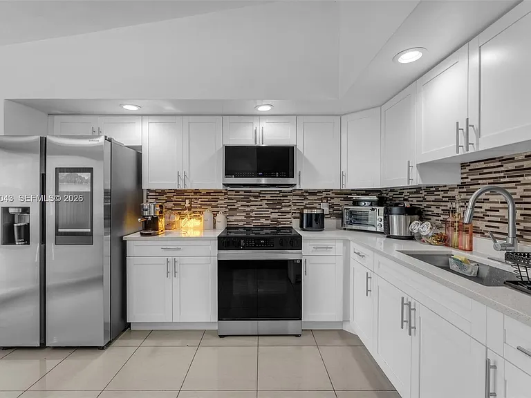 11506 SW 124th Pl — Photo 6