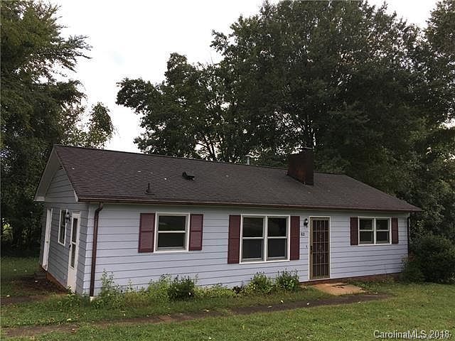 1st image of 810 S Laurel St