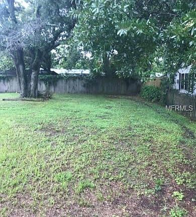3rd image of 304 E Bougainvillea Ave