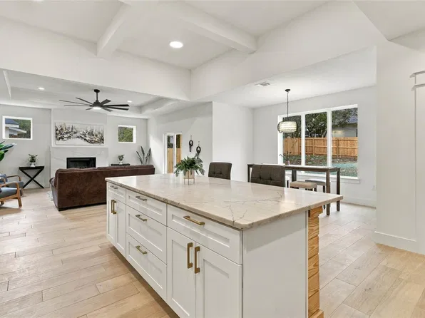 15 Summertime Cir, Wimberley, TX 78676