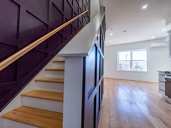 5th image of 117 Broadway St #D
